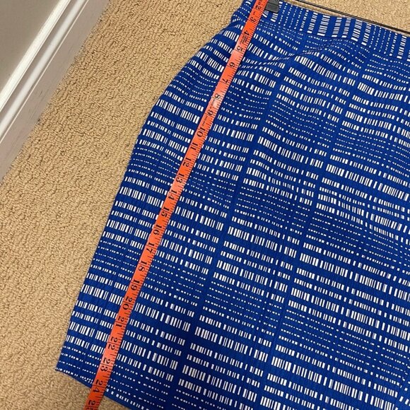 Banana Republic Cobalt Crosshatch Pencil Skirt Blue – Petite 2 - Picture 16 of 16